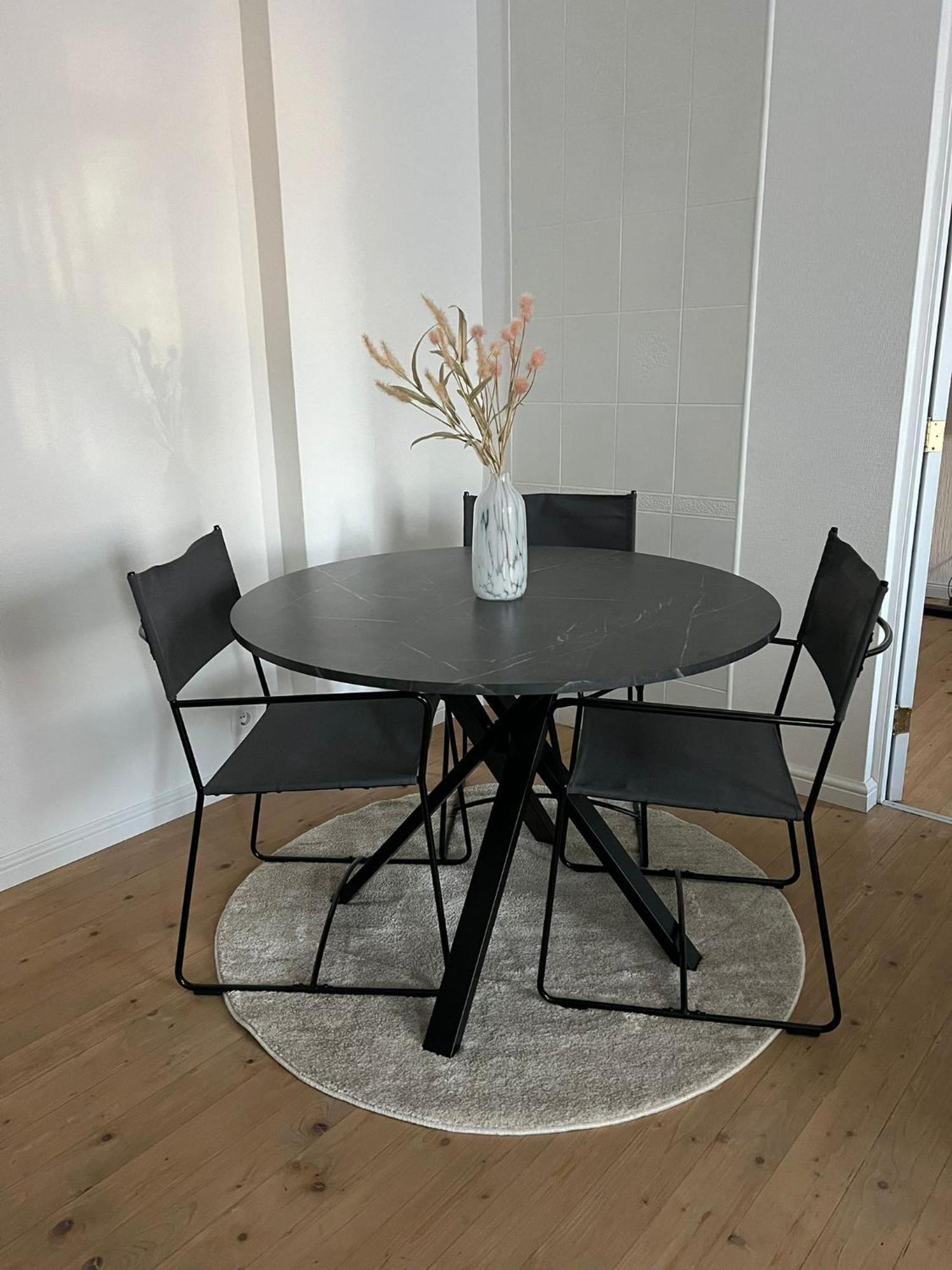 Charming On Eveles Street Appartement *